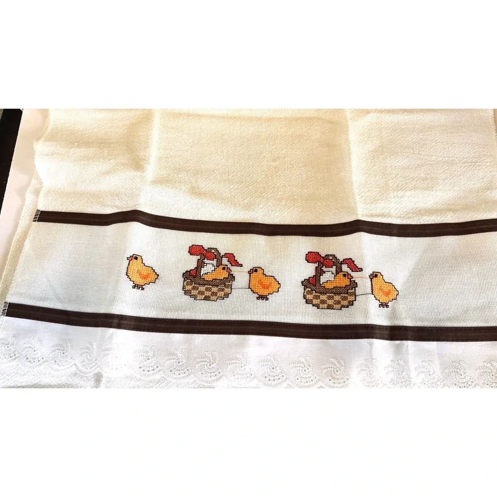 VTG‎ Brazilian Cross-Stitched Tea Towel Farmhouse-Style Scalloped Lace Cotton